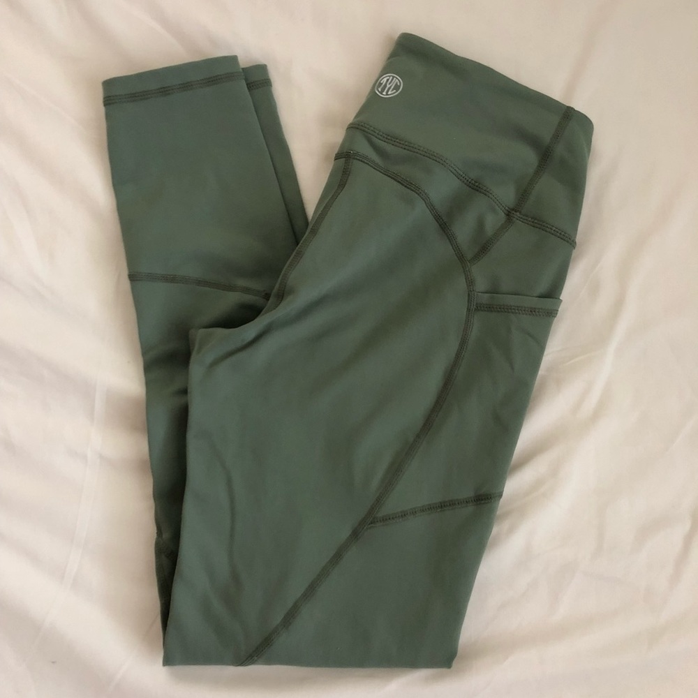 TYC Heart Booty Leggings - Sage